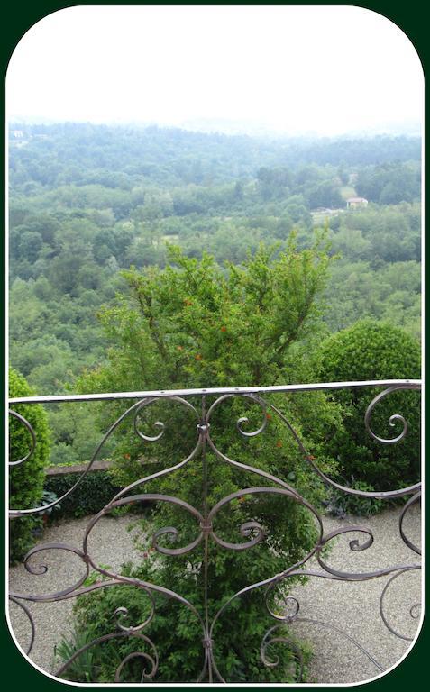 Bed and breakfast Castello Di Strambinello Extérieur photo